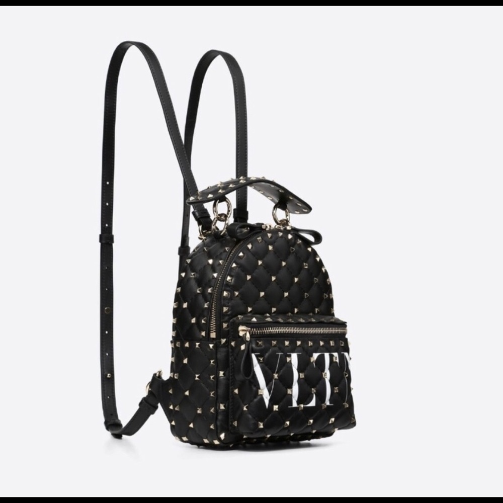 Valentino Garavani  mini backpack 🎒